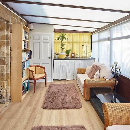 Host & Stay - The Arches Cottage Brotton 외부 사진